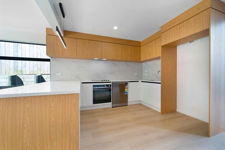 7/16 Hewlett road Massey_3