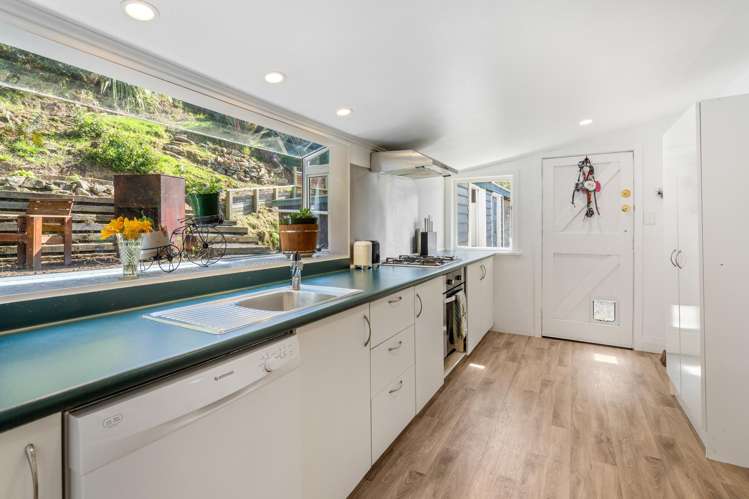 396 Kaikorai Valley Road Bradford_2