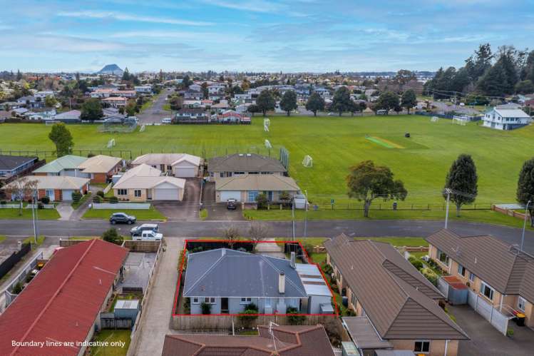 19a Pemberton Crescent Greerton_22