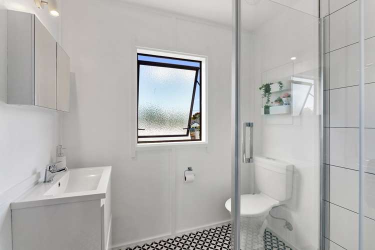 16 Ngapaki Street Waikanae Beach_18