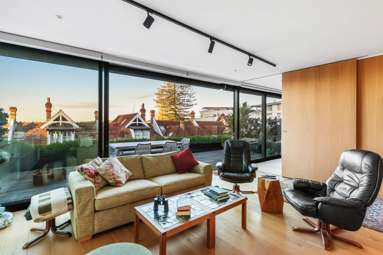202/15B Augustus Terrace_4