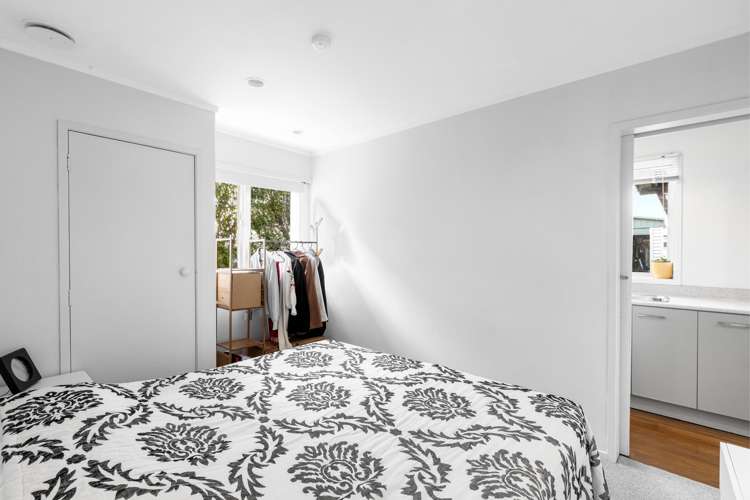 278 Whangaparaoa Road Red Beach_27