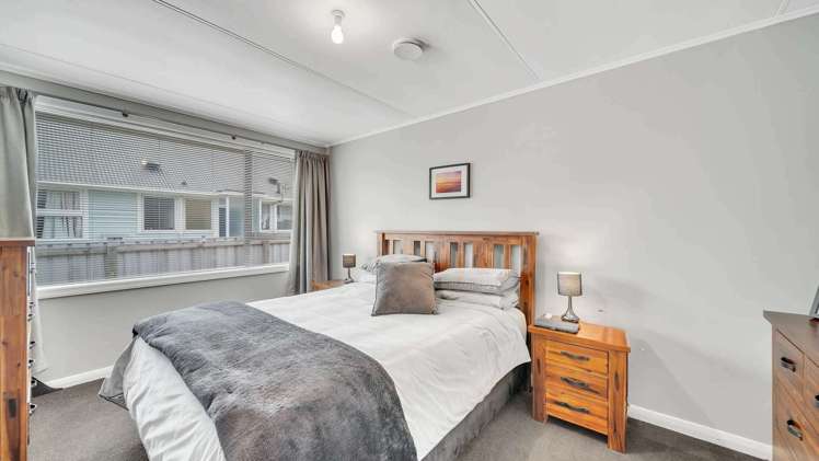 106 Ashmore Street Halfway Bush_2