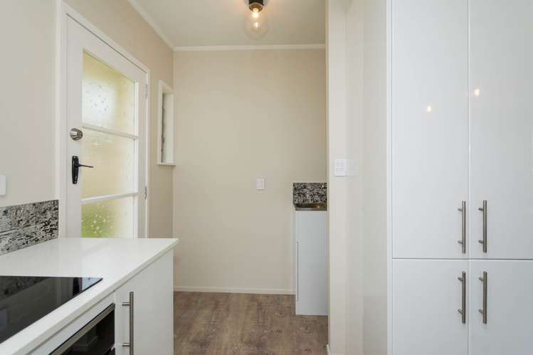 1/42 Hogans Road Glenfield_8