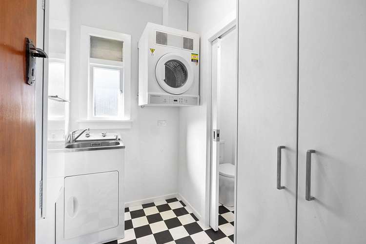 197 Tukapa Street Westown_13