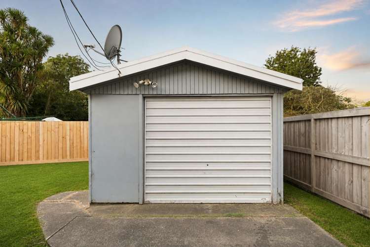 12 Tui Avenue Forest Lake_23