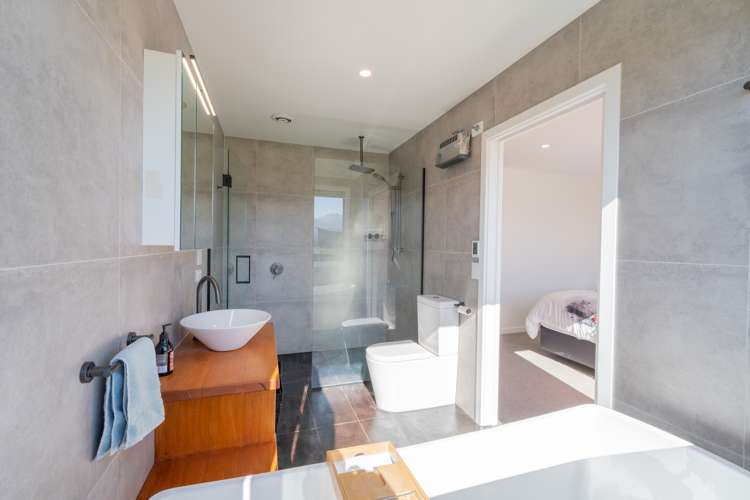 10 Red Deer Place Te Anau_22