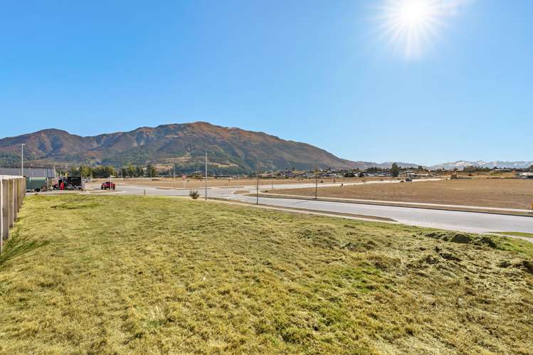 2 Bradshaw Street Lake Hawea_4