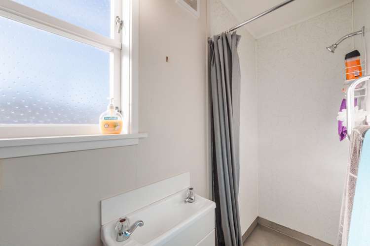 2 Signal Street Marton_12