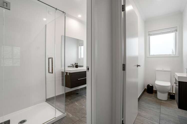 29 Sanremo Lane Stanmore Bay_12