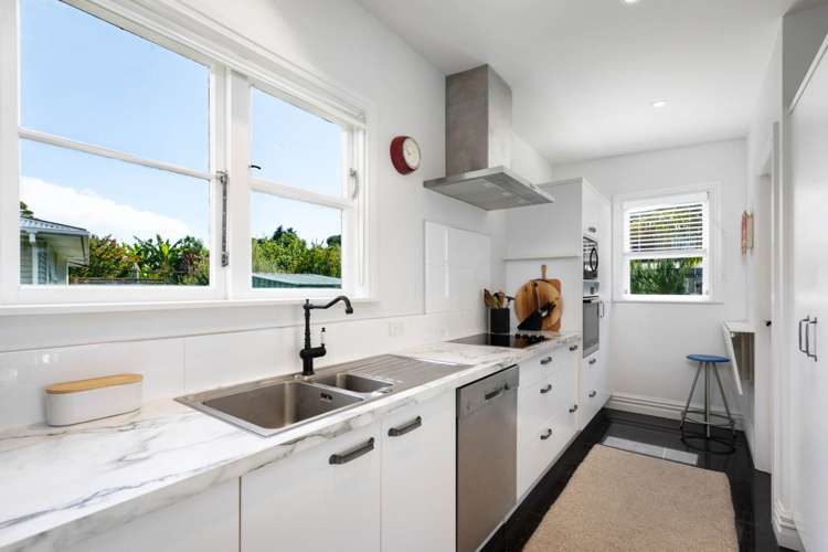 19 Sandleigh Drive Athenree_12