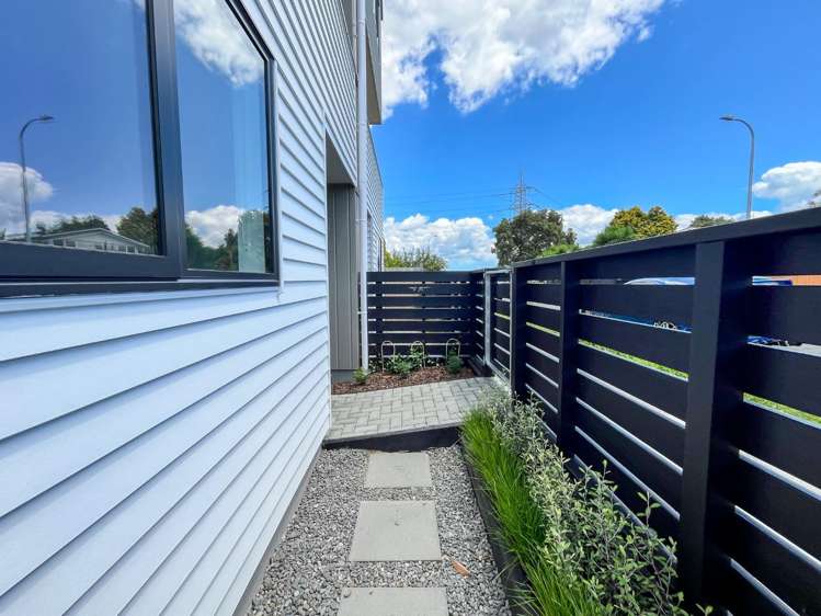 53B Alanbrooke Crescent 10016_14