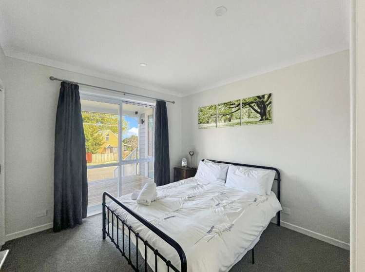 64 Chesham Avenue Waipahihi_12