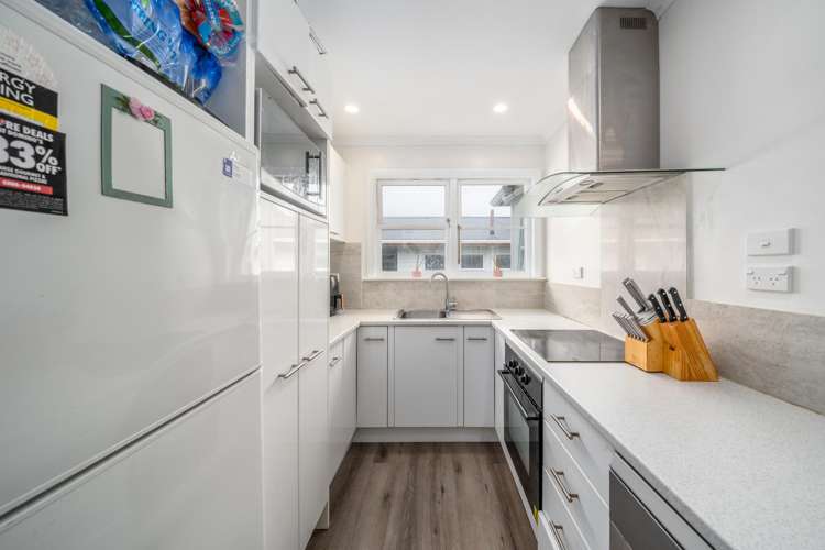 65 Waihora Crescent Waitangirua_1