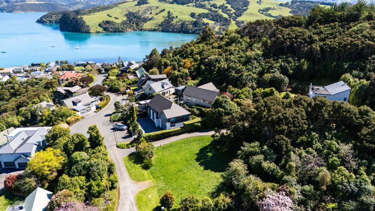 29 Settlers Hill Akaroa_1