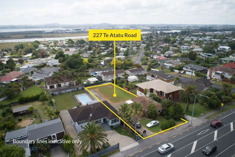 227 Te Atatu Road Te Atatu South_13