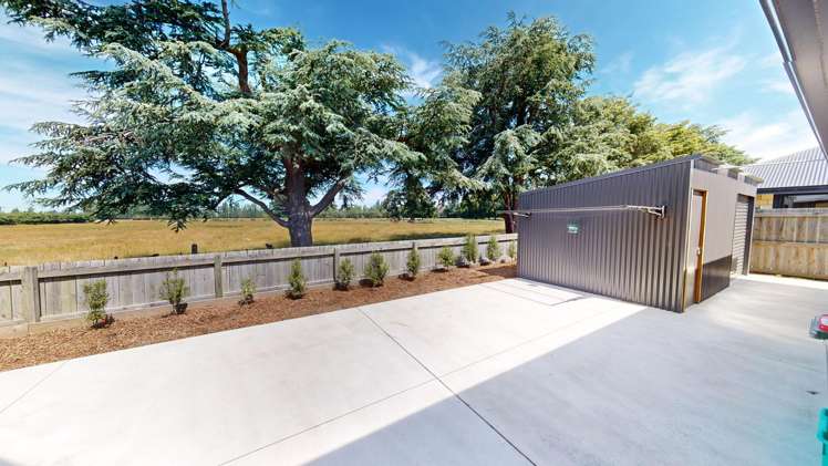 52 Geoff Geering Drive Netherby_14