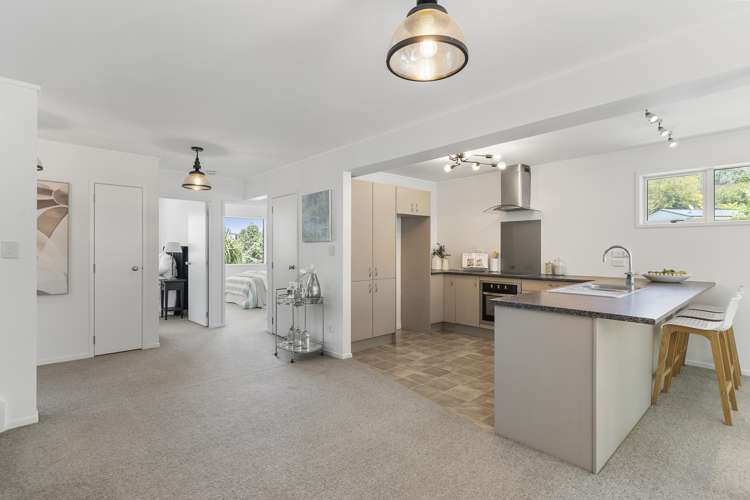 67a Ayton Drive Totara Vale_7