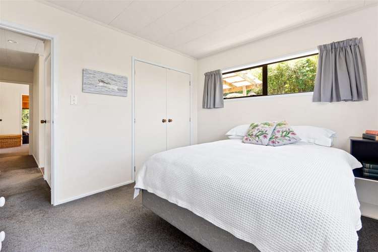 13 Scoresby Street Opua_17