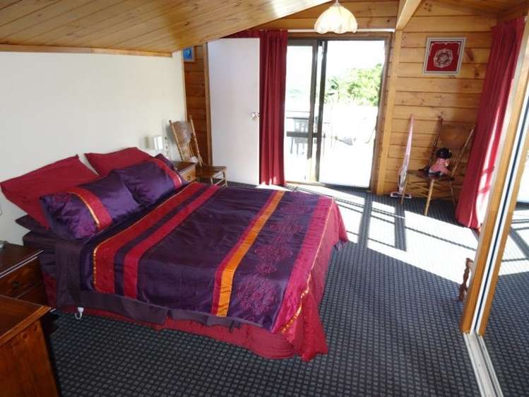 207 Grafton Road Thames_10