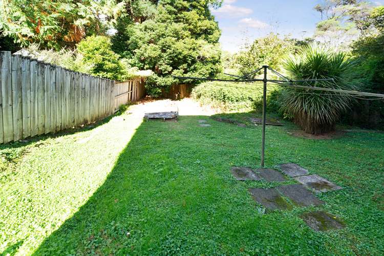 184 Glengarry Road Glen Eden_16