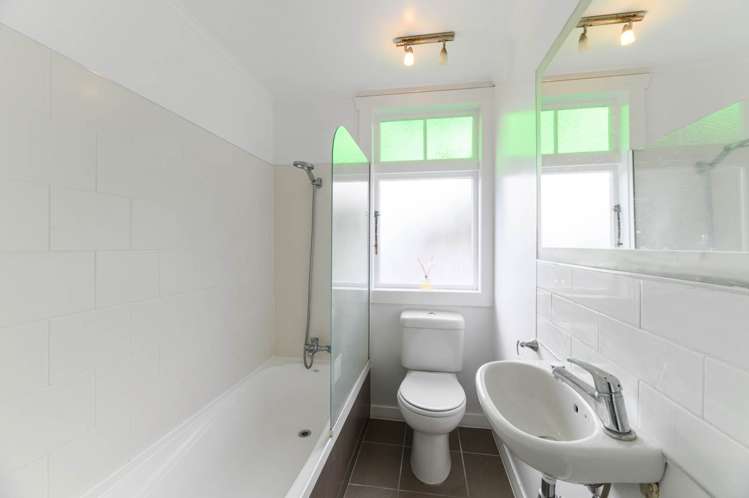 51 Taunton Terrace Blockhouse Bay_19