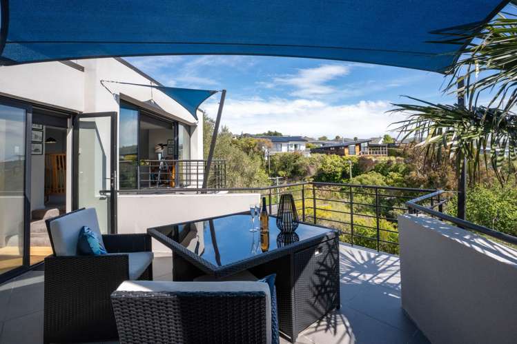 35A Te Awakura Terrace Mount Pleasant_23