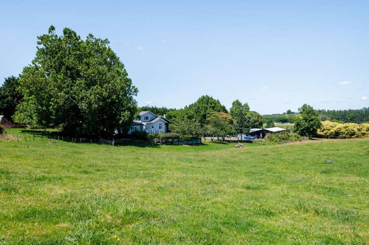 510 Whatawhata Road Temple View_37