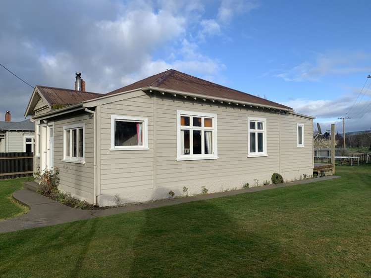 3 Esk Street West Otago Surrounds_9