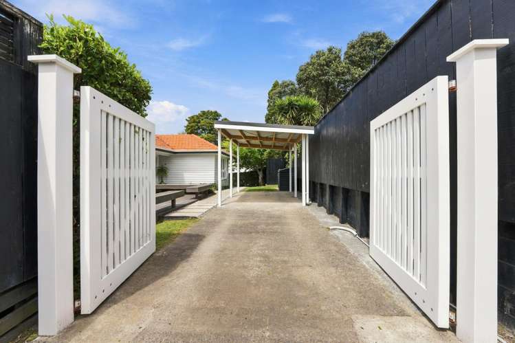 5D Holly Street Avondale_35