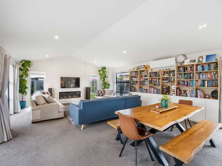 22 Springbrook Close_5