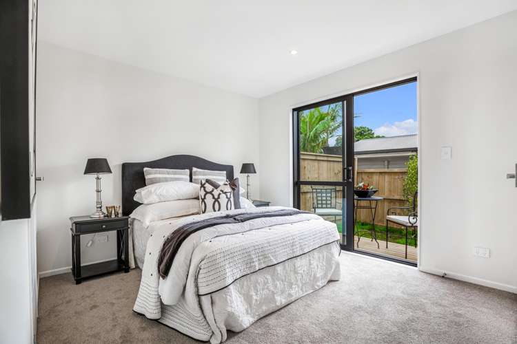 16C Sheridan Drive New Lynn_12