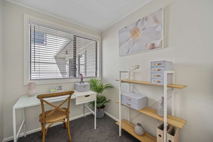 28 Warwick Crescent Taradale_8