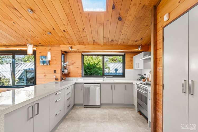 5 Seymour Grove Kingsley Heights_7