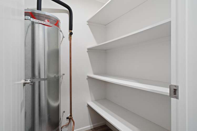 34 Malone Crescent Richmond_12