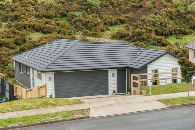 154 Ballintoy Park Drive Welcome Bay_2