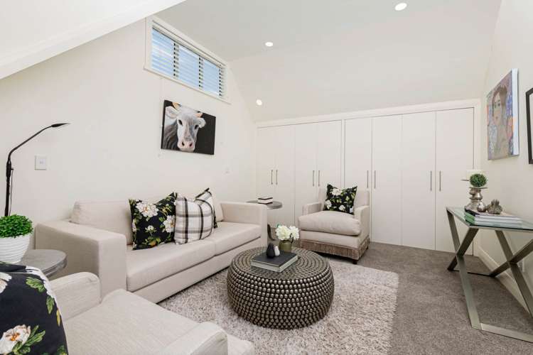 2/42 East Coast Road Milford_17