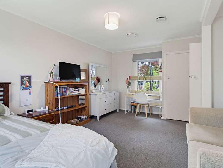 8 Mckenzie Road Owhata_17