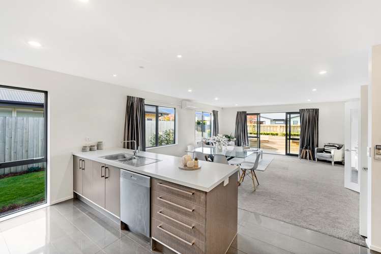 21 Josephine Crescent Aidanfield_5