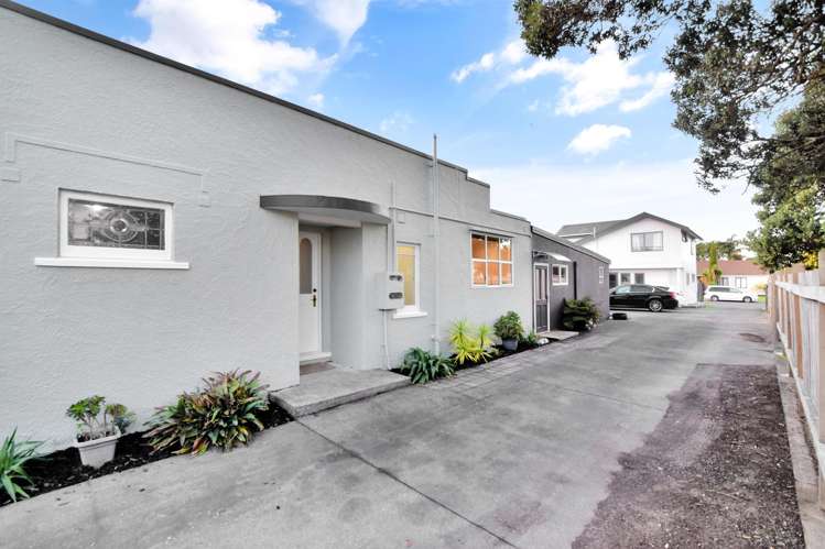 77B Eversham Road_1
