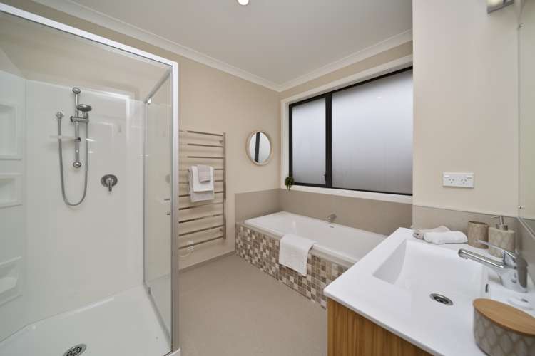 7 Manurau Crescent Merrilands_12