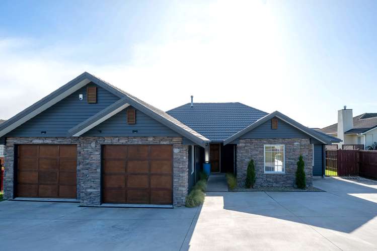 94 Basley Road Owhata_16