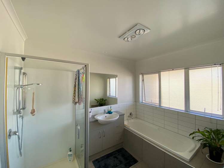 3/10 Salford Crescent Flat Bush_5