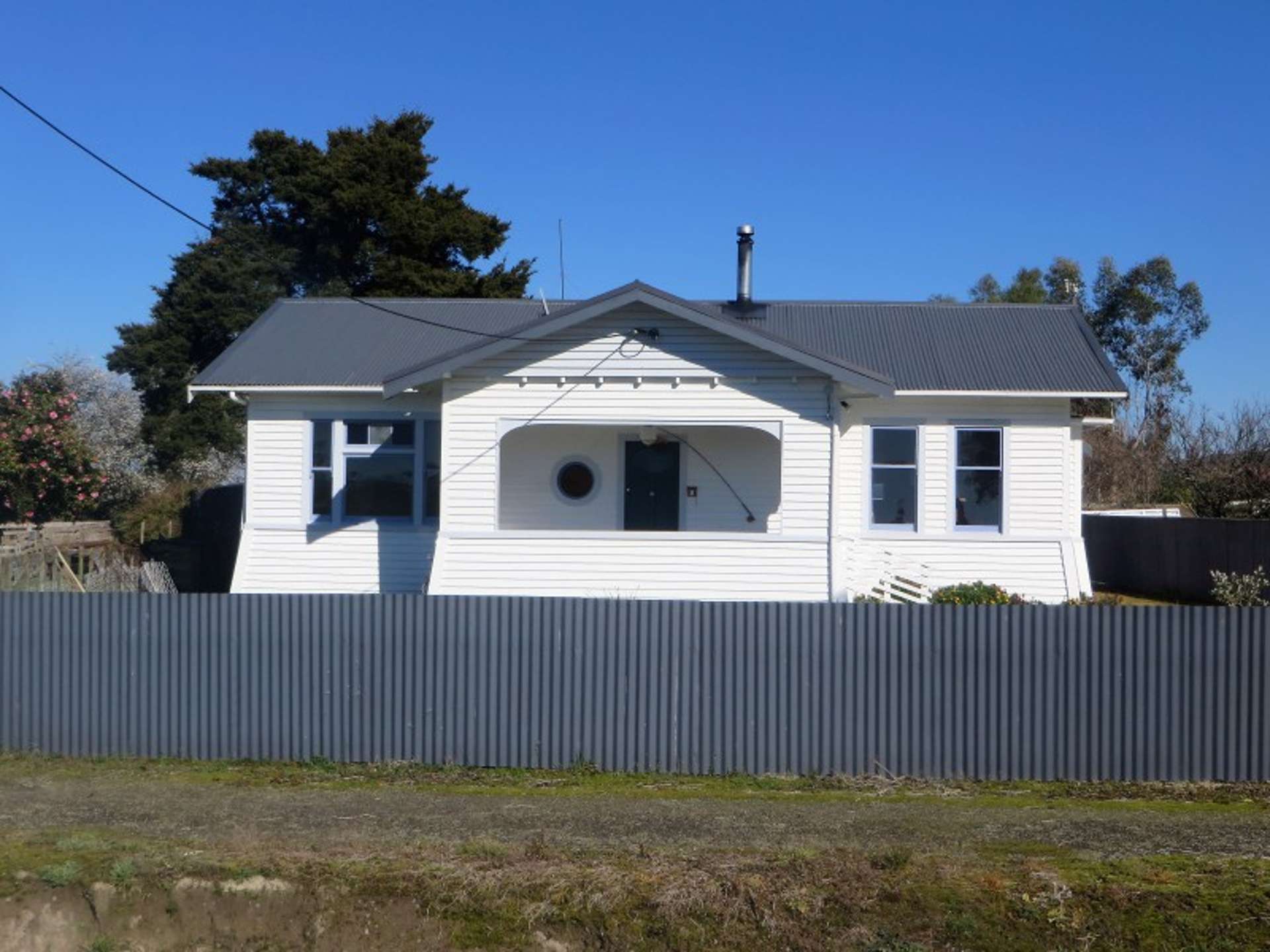 8 Onslow Street East Ohingaiti_0