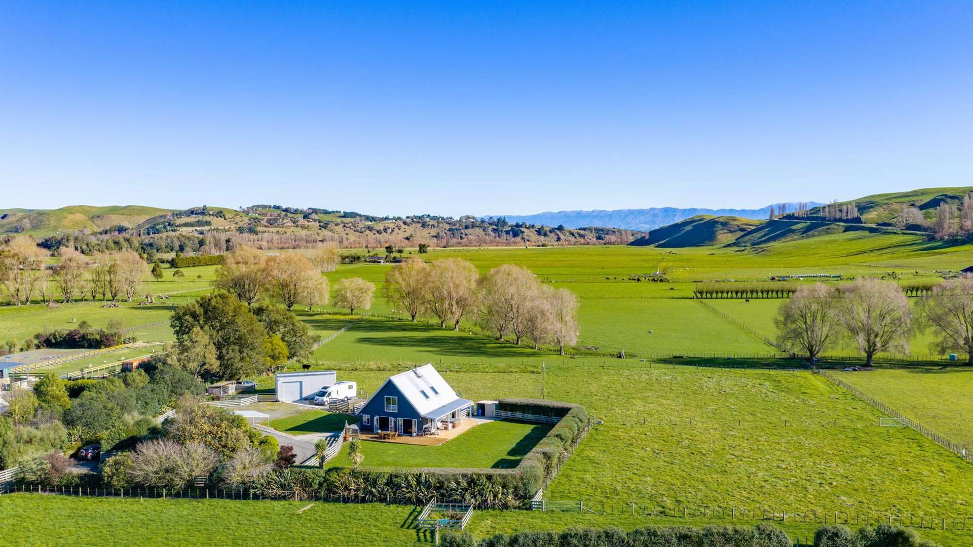 2/281 Lindsay Road Waipukurau_0