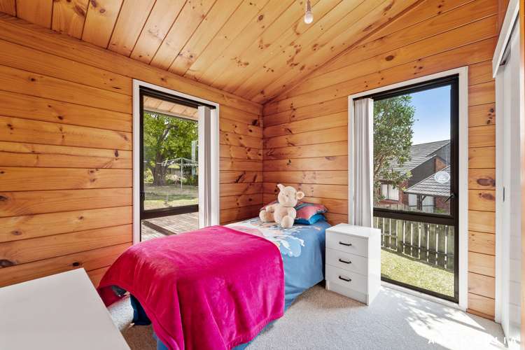 26 Cron Avenue Te Atatu South_8