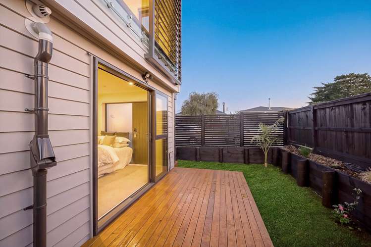 1, 2, 8/14 Woodford Avenue Henderson_20