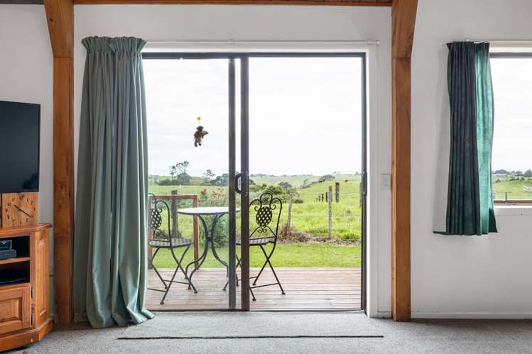 2160 Awhitu Road Pollok_8