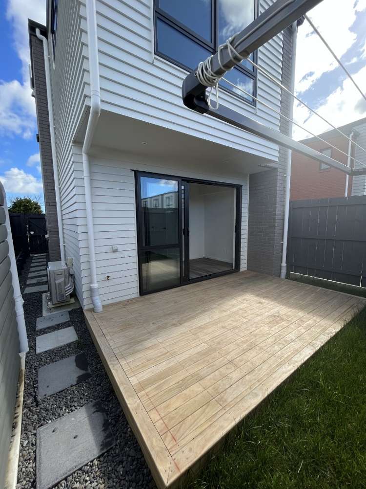 1/5 Hikurangi Street Te Atatu Peninsula_10