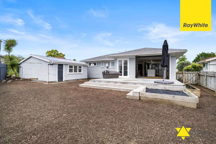 6 Te Kanawa Crescent Henderson_23